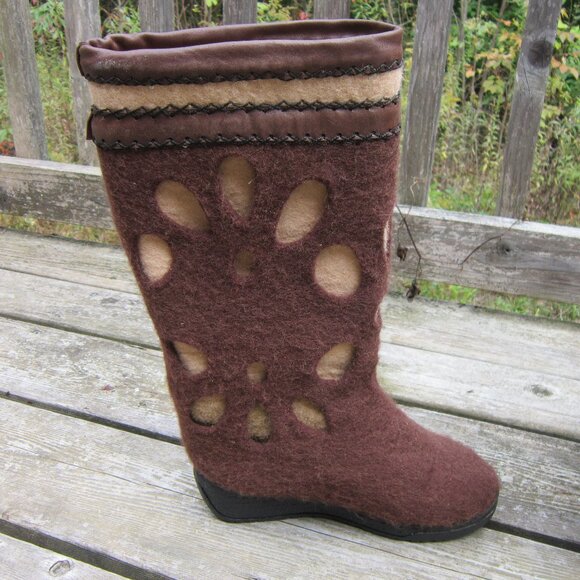 Handmade Wool Boots Women's Size 8 US Latex-Free Brown Warm Boots Flower Petals - Picture 4 of 16